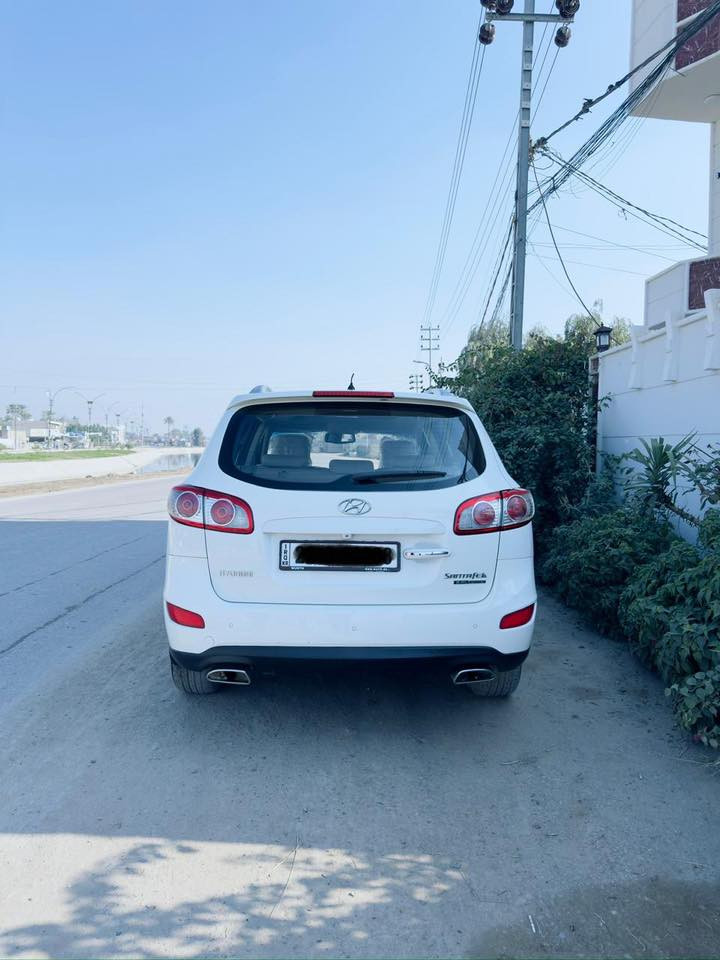 🚙 هيونداي سنتافي 2011 وارد خليجي للبيع 🚙

السيارة كلش نظيفة ومال بيت، استخدام شخصي.
سونار جديد، وما تحتاج أي مصروف.

🔹 المواصفات:
 • دفع رباعي 4WD
 • محرك 6 سلندر 3500
 • بصمة تشغيل
 • بصمة أبواب
 • فتحة سقف
 • مواصفات هواي بعد
  #السعر 152 وبيه مجال 
📍 الموقع: كربلاء الحسينية
📞 للاستفسار: ***********
