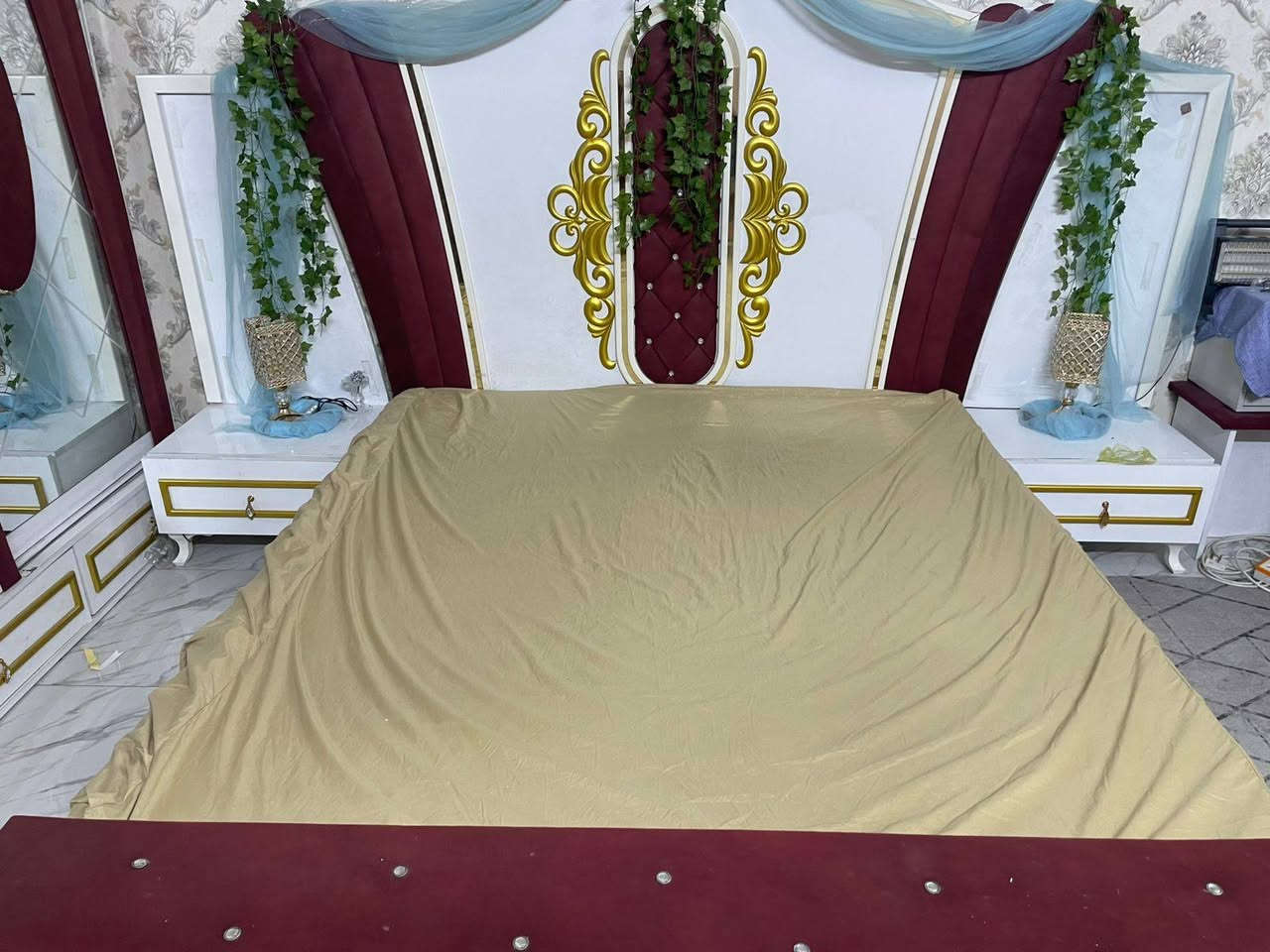 غرفة اخشاب نظيفة 8 قطع 
السعر 350 الف وبيها مجال


**إذا كنت صاحب هذا الإعلان وتريد حذفه لأي سبب، رجاءا أرسل رسالة إلى الدعم الفني**