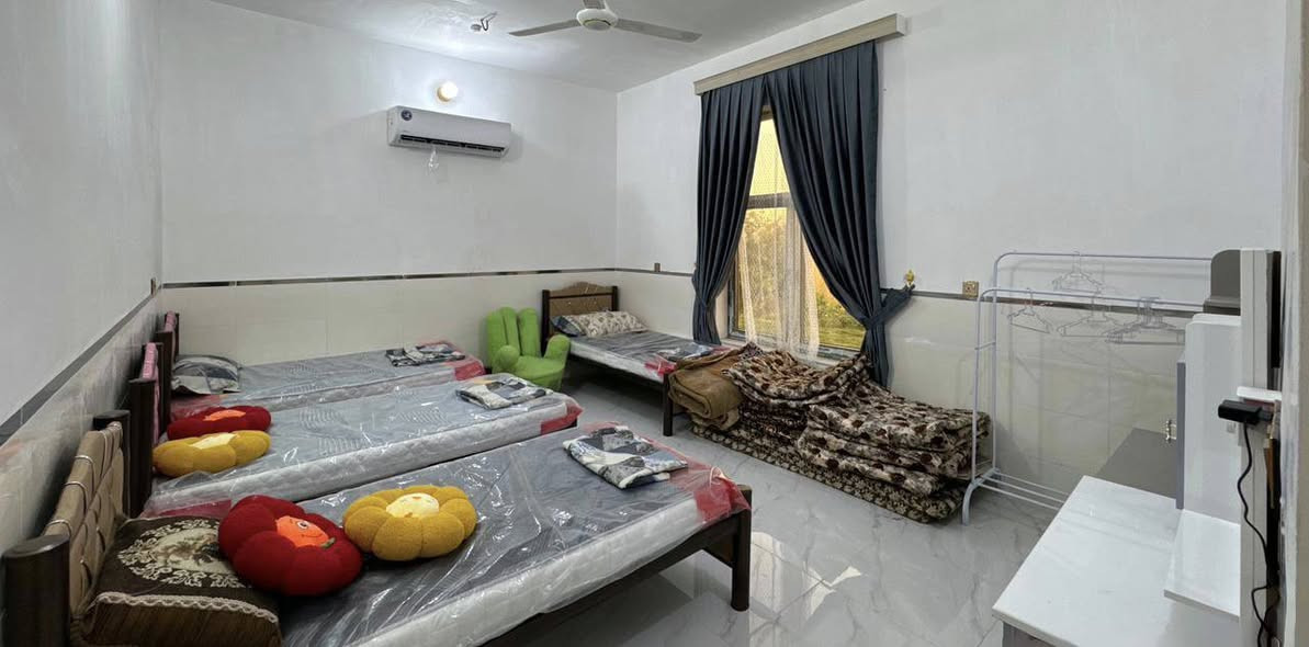 للحجز ***********
العنوان بلد 
مزرعة الفصول الاربعة مزرعة متكاملة وتحتوي على جميع سبل الراحه
ملاحظه❤️ المزرعة مفروشة بلكامل
