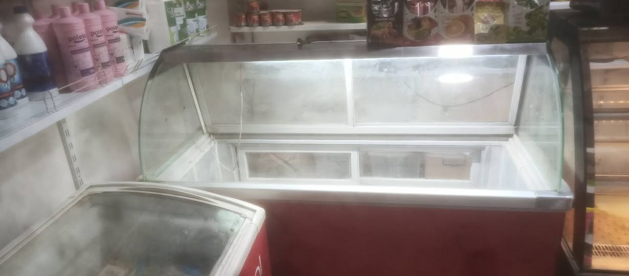 براد كيك وحلويات
#براد طرشي 
تبريد فول مكاني النجف الاشرف حي النداء شارع 60 العرضي للتواصل واتساب ***********
