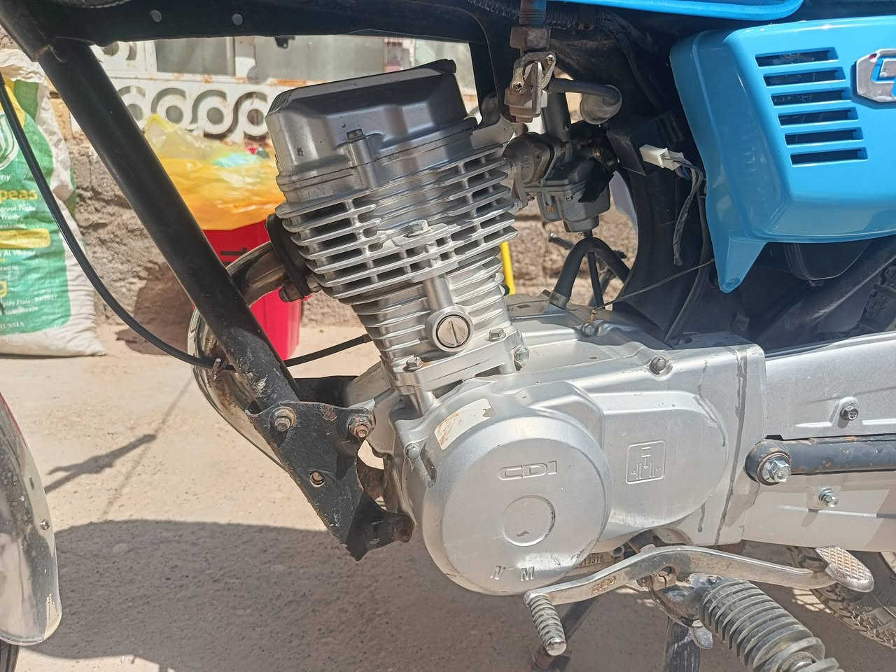 دراجه كلك  مكفوله عشائرياا اوراقه طلعت وكعن منيمي وراحن مالكيتهن بعد  شاصي ٢٢  ومكينه ٢٢ تعمير كله ٢٧ من التاير الامامي للخلفي كله ٢٧ دراجه مفوله ومكفوله خير من الله مكينه ناعمه شوفت عينك دراجه كفيلك الله من ايدك للشارع مال جناي سعر ٤٧٥ الف دراجه معمره صايره عليه بل٥٥٠ شاهد الحسين وحق هذا شهر محرم بس محتاج واريد ابيعه لحد يخابرني او يعلقلي ب٤٠٠ ماابيع بيه مجال قليل كلش كلش ‏‪***********‬‏
