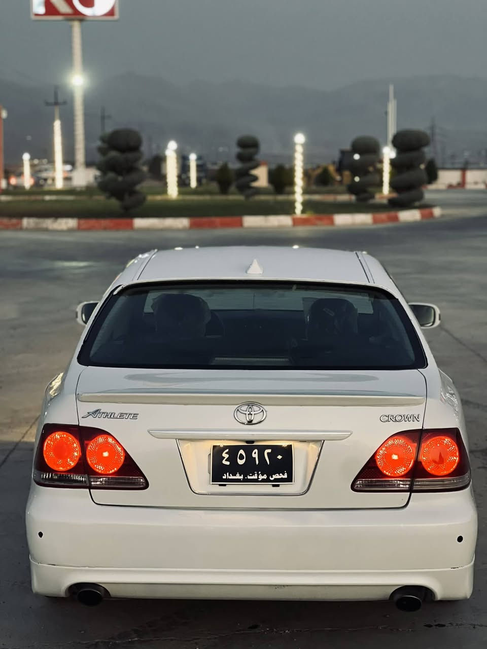 شاهینەی بڕاوە2005
فول فول مواسەفات بەشەرت هەموو شتی ئیش ئەکات تەقەو ڕەقەی نییە مەسروفی 250دینار تێدا نییە سەیارەکی تابڵی جوان و خاوێنە ماڵێ دۆستە سعر 57گەڵا کەمێک مەحەمەلەی برایانە قەرز و گۆڕینەوەمان نییە.
ژ.م ***********
شوێن:ڕانیە-پشدەر
