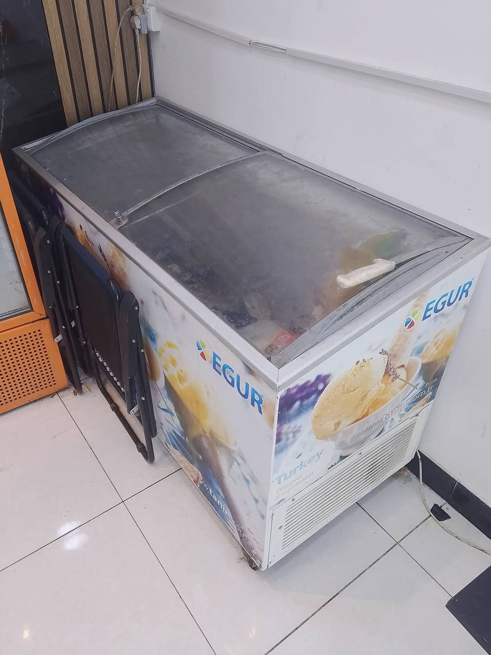 غراض مطعم للبيع ***********
