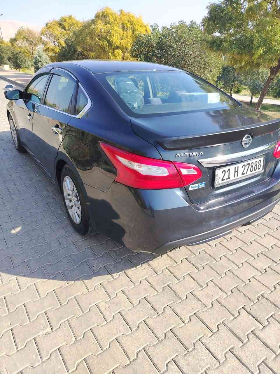 السلام عليكم نيسان التيما للبيع سياره نضيفه مال بيت مواصفات sv يعني كشن كهربا بصمه تشغيل عن بعد كامره خلفيه سياره ضرره جامرلغ خلفي عكس السايق (وقبق الجنطه فقط صبغ) رقم سليمانيه مابيه نقص برغي مكينه خير من الله تبريد تدفئه والكير مال السياره مال التما ٢٠٢٠ هوه كله نفس الشي وسيفتي ومابي كل اشكال السياره سبع نمر الاوفر موجود يعني ما  ماثر اصلن وبلعكس احسن من البلادي مكان السياره ديالى بعقوبه تقاطع القدس الرقم اتصال واتساب
***********
السعر ١٢٥ بيه مجال قليل
