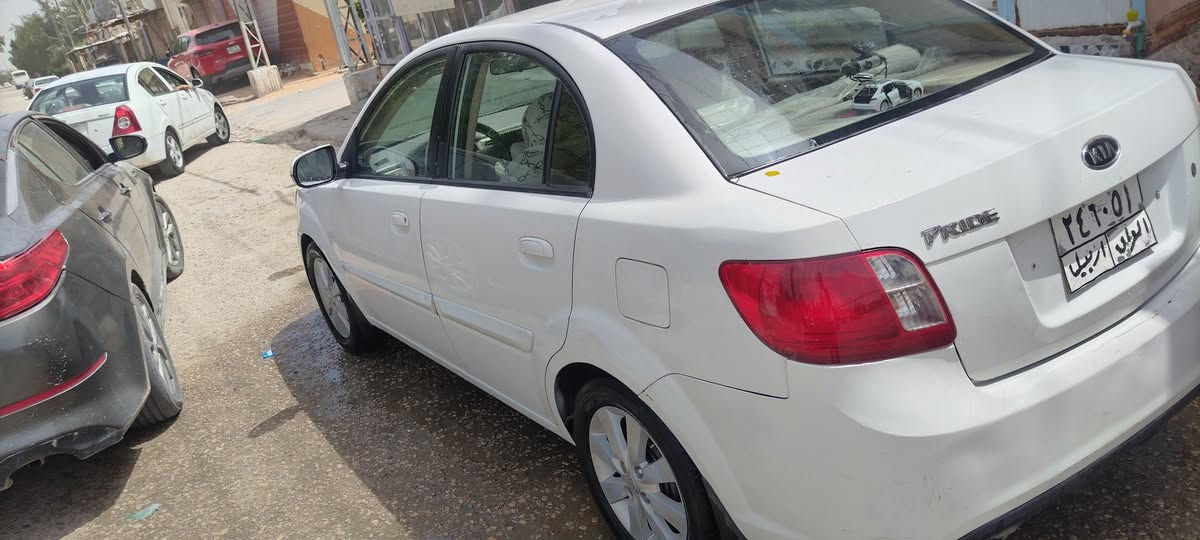 سلام عليكم
كيا ريو 2012
رقم اربيل
سنوية ساقطة
بيها قبق جنطة تبديل وصبغ قليل جاملغ خلفي بدون معجون
مكينه كير حدادية كلشي تمام
مكان نجف
سعر  77
***********
