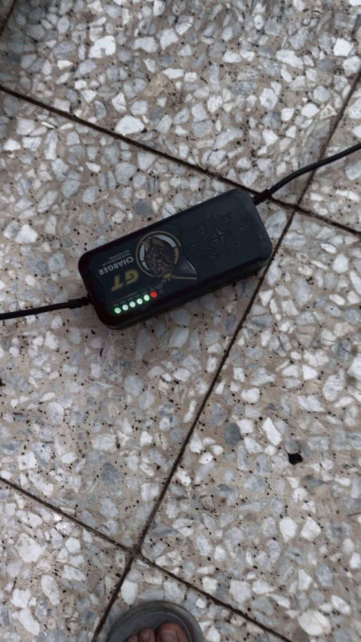 دراجه R9 من شركه WINLEE موديل. 2026 نضافه فول يجي وياها سله  سويجات ٢ بصمات ٢ كارتات و ٢ جامات  تحوي عله ٥ بطاريات تمشيك ٤٠ كيلو رحت لكاضم ورجعت ع نمره واحد شاحنه اصليه من GT يجي بيه ديجي عالي رايده ب ٤٣٠ وبيه مجال لتواصل +964 772 662 4278 عنوان بغداد رصالفه اولى الشعب مقابيل مطعم حجي عادل.
