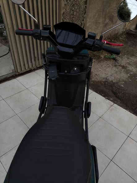 سلام عليكم دراجه شحن 
بصمه 2
تشغيل عن بعد تشغيل من تلفون هم مفاتيح 2

تمشيك 70k
سرعة 80 
وياهه جادر 
مكان بغداد حي عامل 
راقم ***********
