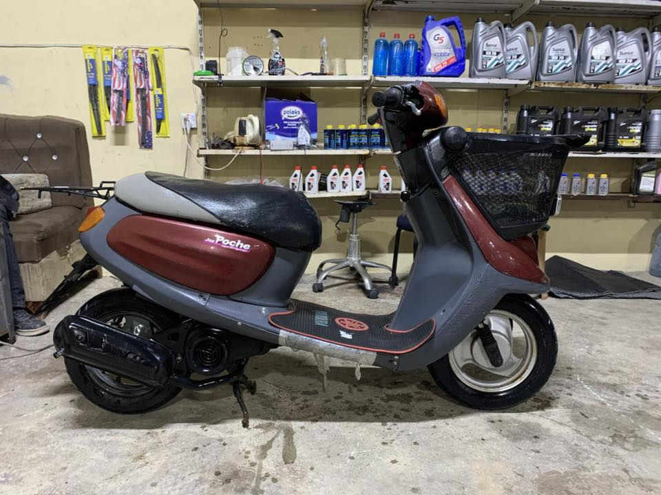 السلام عليكم 
نفخ للبيع مكينه  نضيفه مفتوح مره وحده مبدل بستن فقط شاصي مامكسور كهربائيات كلها شغاله نكره سلف والماطور نضيف مال شغلي اروح وجي بي بس صار عندي ظرف السعر 300 بي مجال مكاني موصل ايسر ***********
