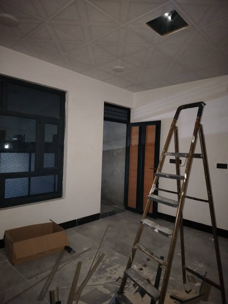 دار للايجار طابق الثاني صفر مامسكون 
مساحه 100م
يحتوي على غرفه نوم مع استقبال مطبخ صحيات وبيتونه كبيره وسطح
سعر 225الف ماء وكهرباء على صاحب الدار
عنوان كركوك حي العسكري قرب جامع المعراج
*********** علي
*********** ابو مصطفى يايجلي كركوك, العراق
