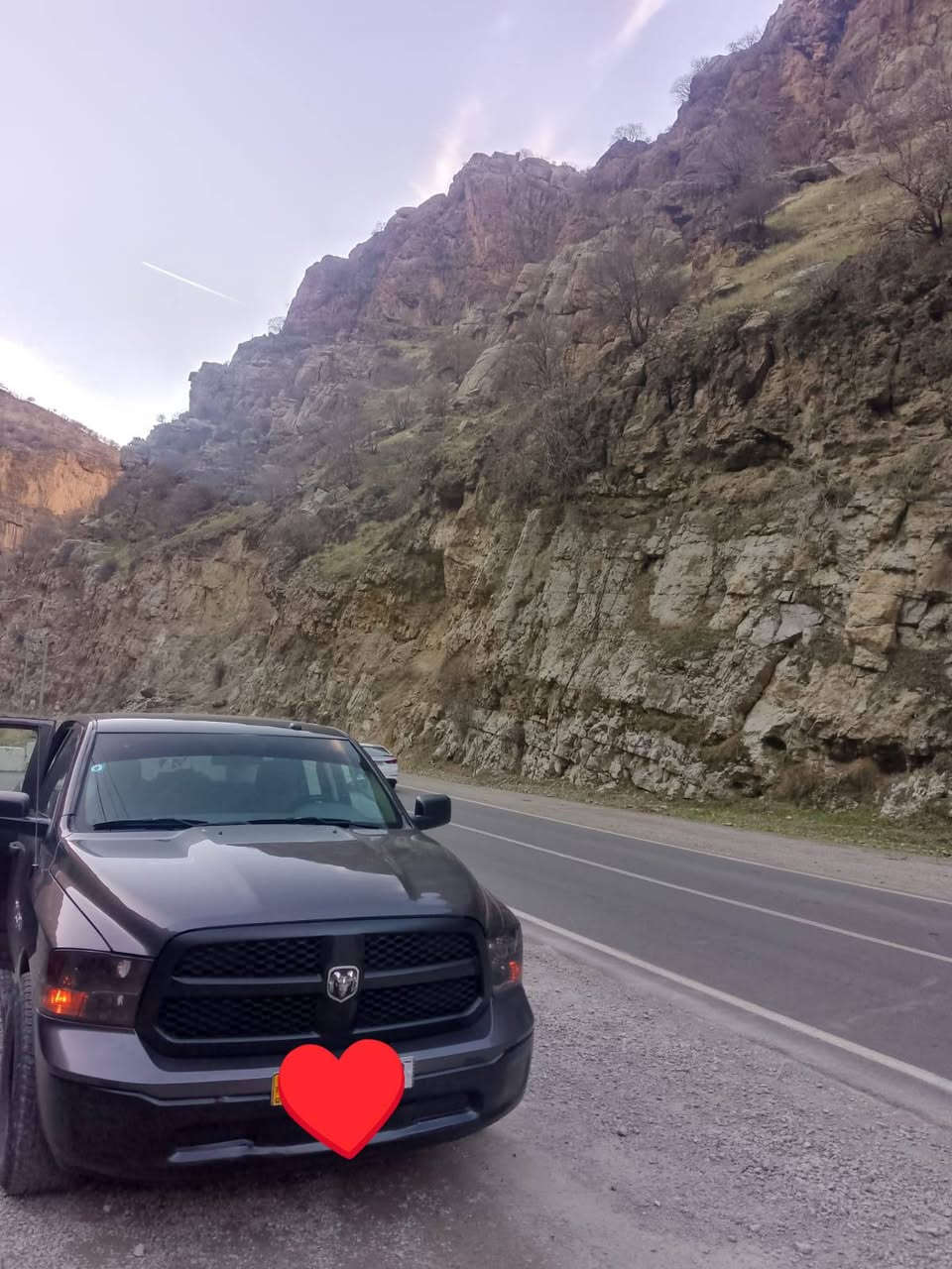 رام كلاسيك 18,سعر21،رقم،بغداد،حادث جاملغ خلفي بدون تبديل اي قطعه سياره نضيفه جدا. ***********بي وتساب.
