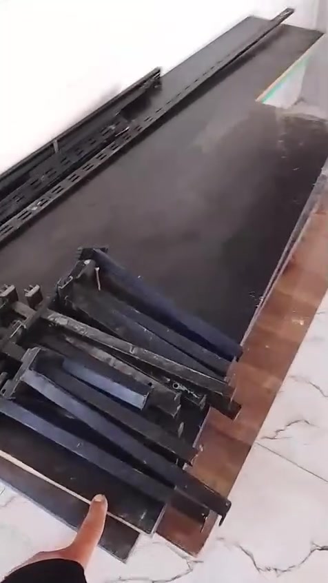 رفوف اسواق للبيع هاذه رقم صاحبه بيع مستعجل ***********
