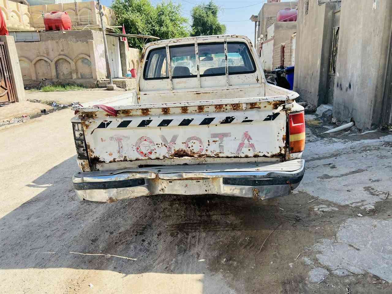 سلام عليكم سياره تيو تا موديل 87بدون رقم مكان ناصريه قضاء البطحاء رقم للأستفسار ***********
