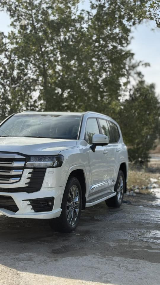 السلام عليكم 
لاندكروزر GXR
موديل 24
رقم بغداد
ماشيه37الف
تنفس طبيعيه 
كفاله عامه من الشخط بريم اصل 
مكاني بابل كفل 
السعر تصل وتدلل ***********
