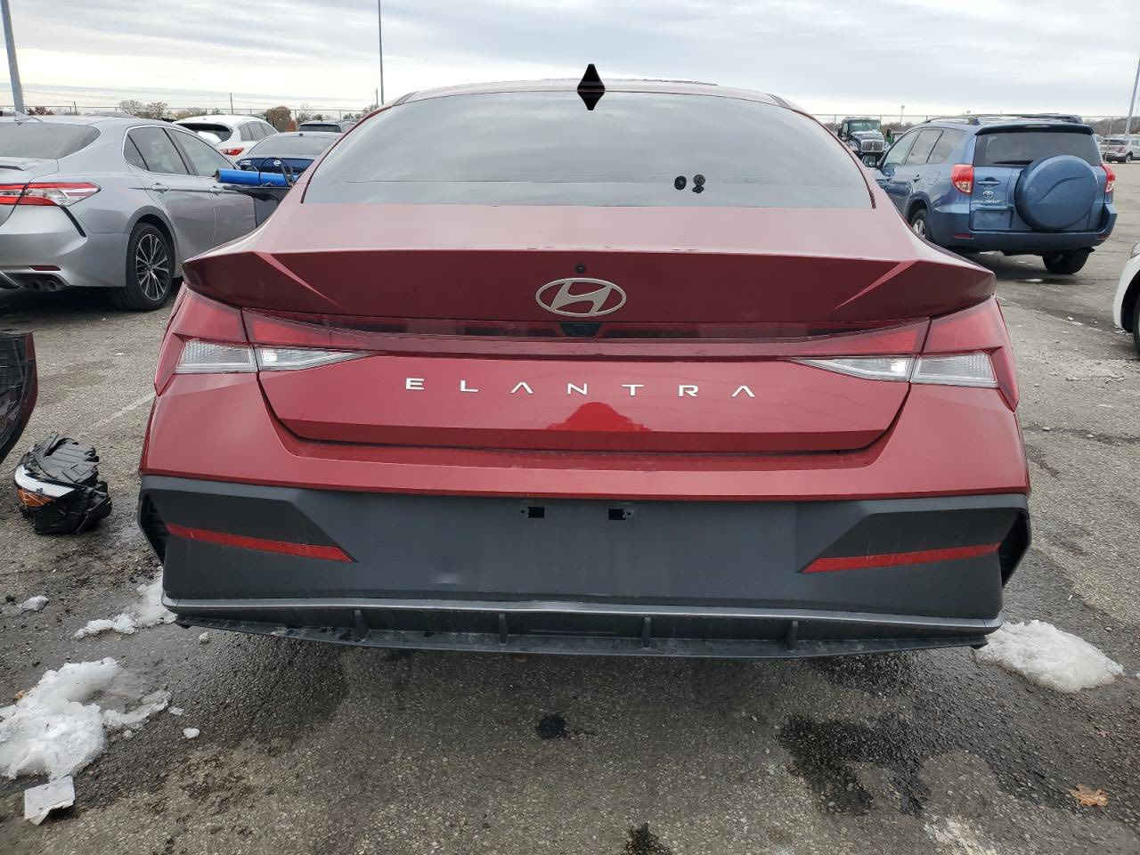 هيونداي النترا 2024 SEL 
في الطريق الى المنطقة الحرة 
المواصفات:
مانع انغلاق ABS
مانع انزلاق 
كاميرا خلفية
نقط عمياء
دخول ذكي
خروج ذكي
مثبت سرعة
ابل كاربلاي
اندرويد اوتو 

السيارة في الطريق الى المنطقة الحرة سعر السيارة في المنطقة الحرة 118  ورقة 
للاستفسار و التواصل
***********
