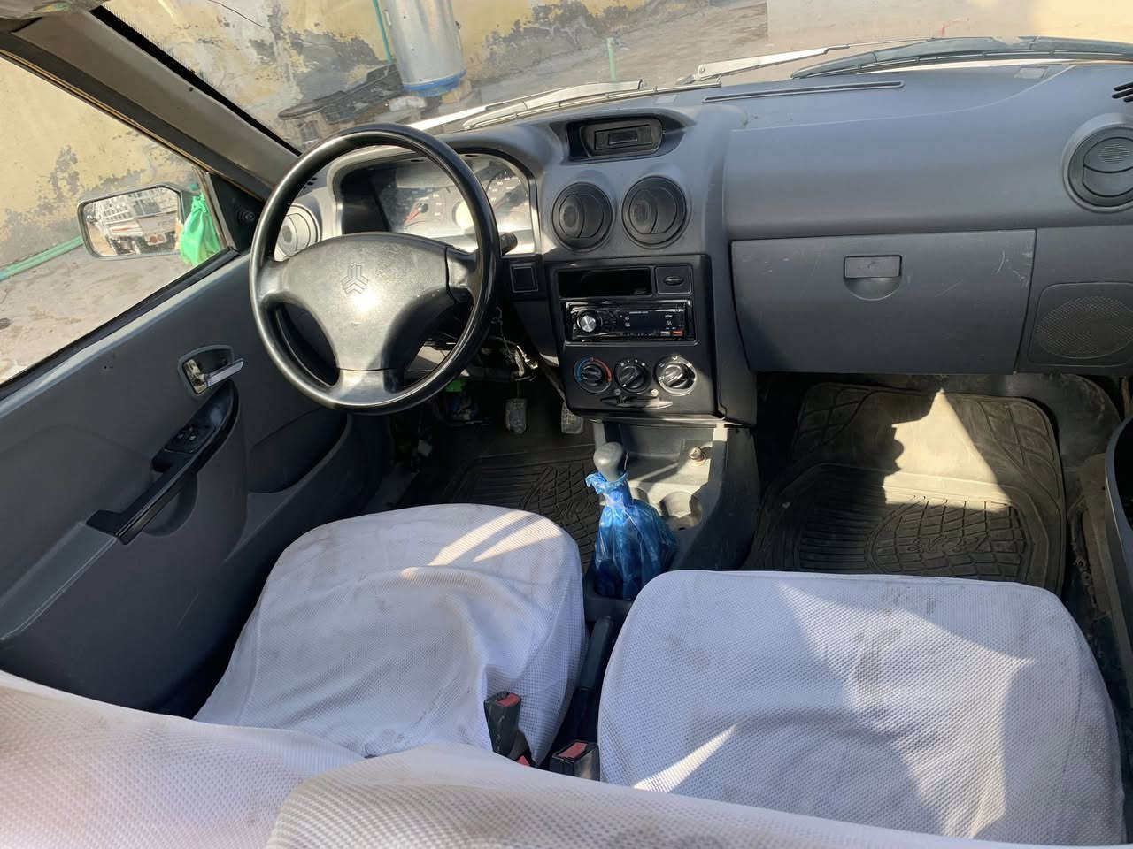 السلام عليكم اخوان سيارة سايبة للبيع موديل 2011    السنوية  2026 الراغب بلشراء العنوان واسط قضاء الصويرة للاستفسار اتصل ***********
