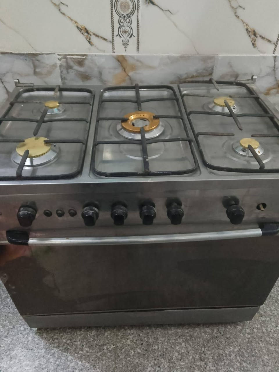 طباخ للبيع بسعر ١٢٠ وبي مجال مستخدم نضيف درجه اولى باب اول


**إذا كنت صاحب هذا الإعلان وتريد حذفه لأي سبب، رجاءا أرسل رسالة إلى الدعم الفني**