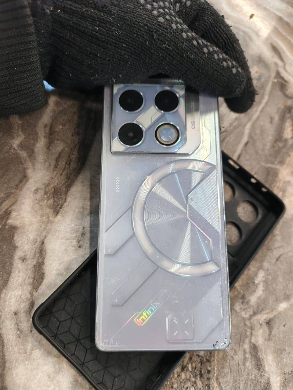 جهاز انفنكس نوت 20 برو 256 كيكه رام 12+12 جهاز نضيف 120 فريم بل ببجي الهيرتزيه مال الشاشه 144 هيرتز هاذه  ***********
