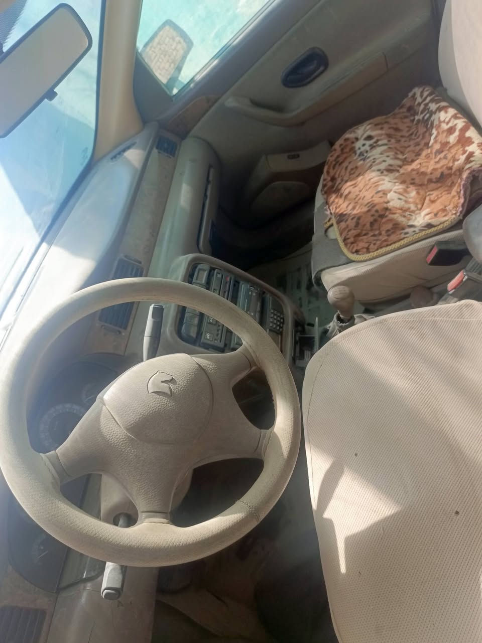 السلام عليكم سمند للبيع 2011 رقم مثنى مكان الديوانية ابيع على وضعها محرك عينه صينيه مشط صدر امامي والخلفي كله جيد ايساكو صار شهرين من شادهن
السعر 20 التفاصيل أكثر اتصال على ***********
