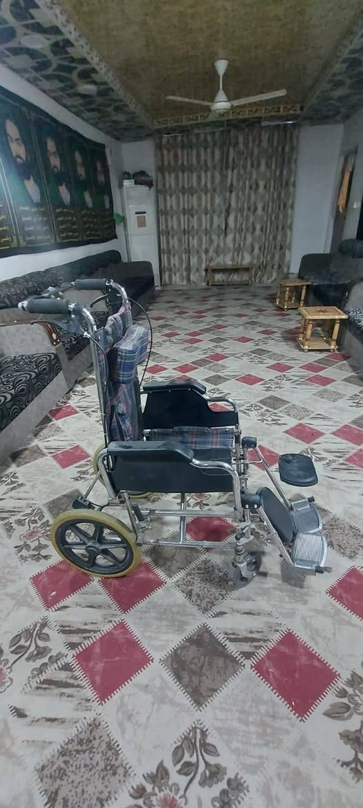 سلام عليكم عربانة معوقين نظيفه استعمال قليل واظحه بتصوير سعرها ب125 الف وبيها مجال مكانها شارع الطاقه جزيره قرب جامع أبا الفضل الاتصال على الرقم *********** متوفر واتساب
