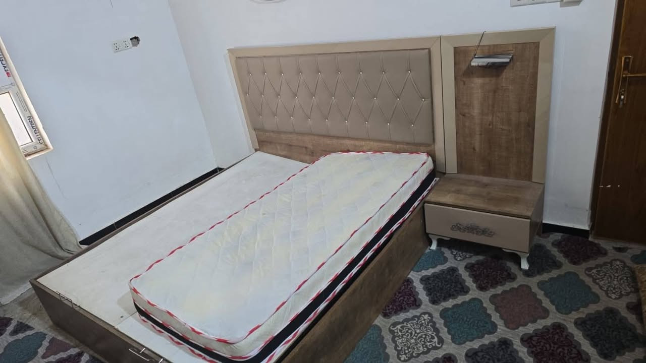 غرفه تركي نضافة 80بالميه مابيه ضرر. بس ميز لمرايه سكه موجوده ماكاعده عدل 6قطع ب400وبيه مجال


**إذا كنت صاحب هذا الإعلان وتريد حذفه لأي سبب، رجاءا أرسل رسالة إلى الدعم الفني**