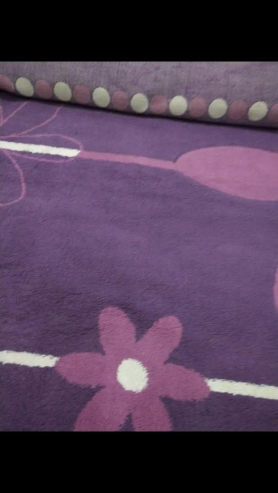 السلام عليكم عندي هاي الزولية تركي ثقيل قياس 3*4 جداً جداً نظيفة "ماخذهة 180 الف ابيع 60 الف 
عنواني بغداد الكرخ منطقة علي الصالح 
(***********) 
ملاحظة غير متواجد ع الفيس
