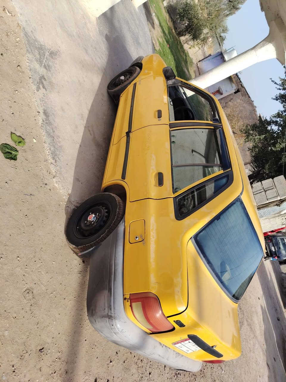 السلام عليكم
 للبيع سايبه 2011
 سياره عظم كير محرك نظيفات
 شواسي مكفوله داخل نظيف
 سياره بدون ضربه
 رقم الماني مشروع وطني
 تحويل مباشر
 سنويه ساقطه قبل شهرين
 سعر 24 ورقه 
مكاني بغداد ابو غريب
 واي استفسار اتصال على الرقم
***********
***********
