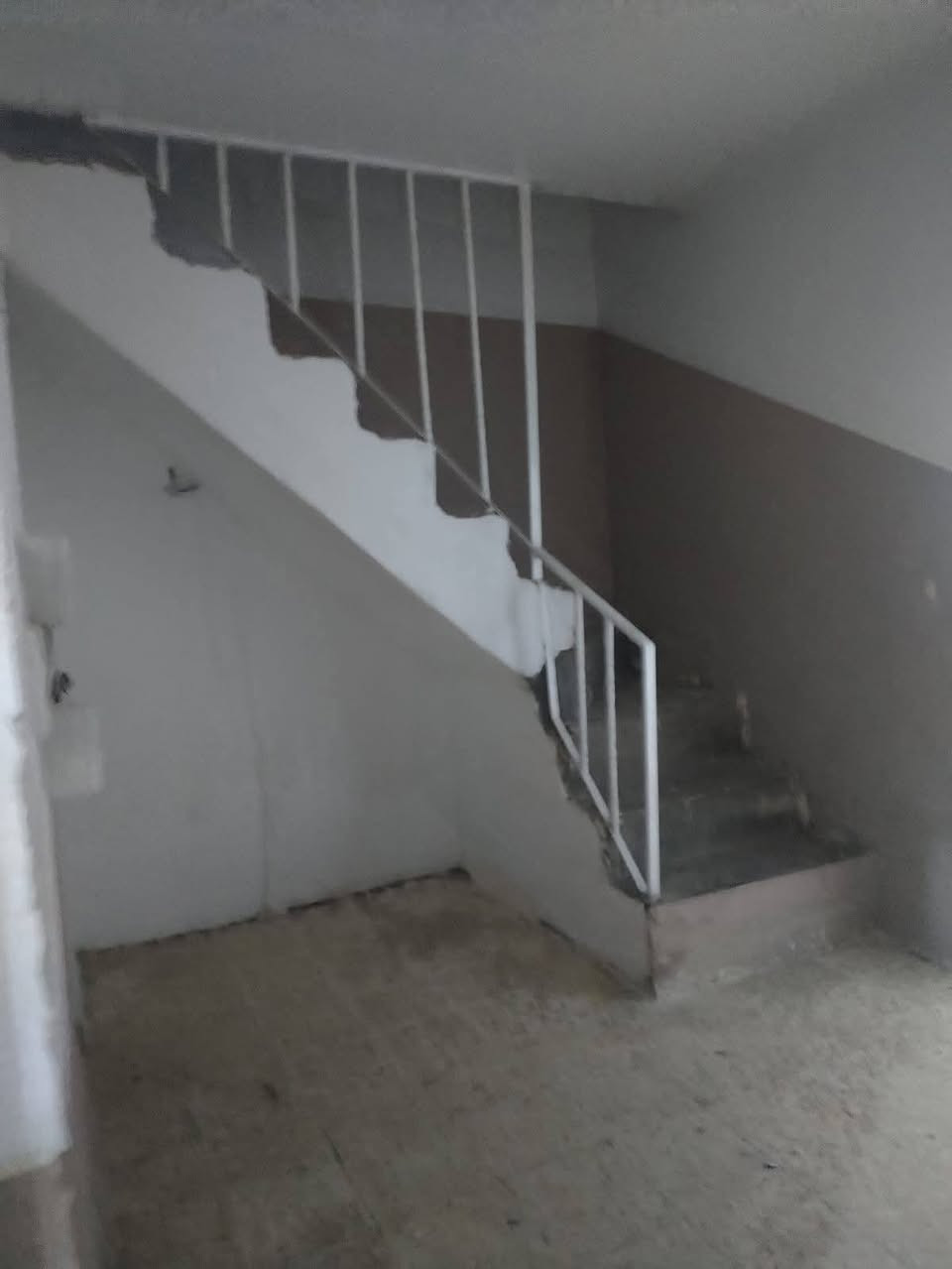 دار للايجار
100. م الايجار 250
نجف حي الوفاء قرب مجسرات زهراء يحتوي ع غرفه وصاله وستقبال ومطبخ وصحيات


**إذا كنت صاحب هذا الإعلان وتريد حذفه لأي سبب، رجاءا أرسل رسالة إلى الدعم الفني**