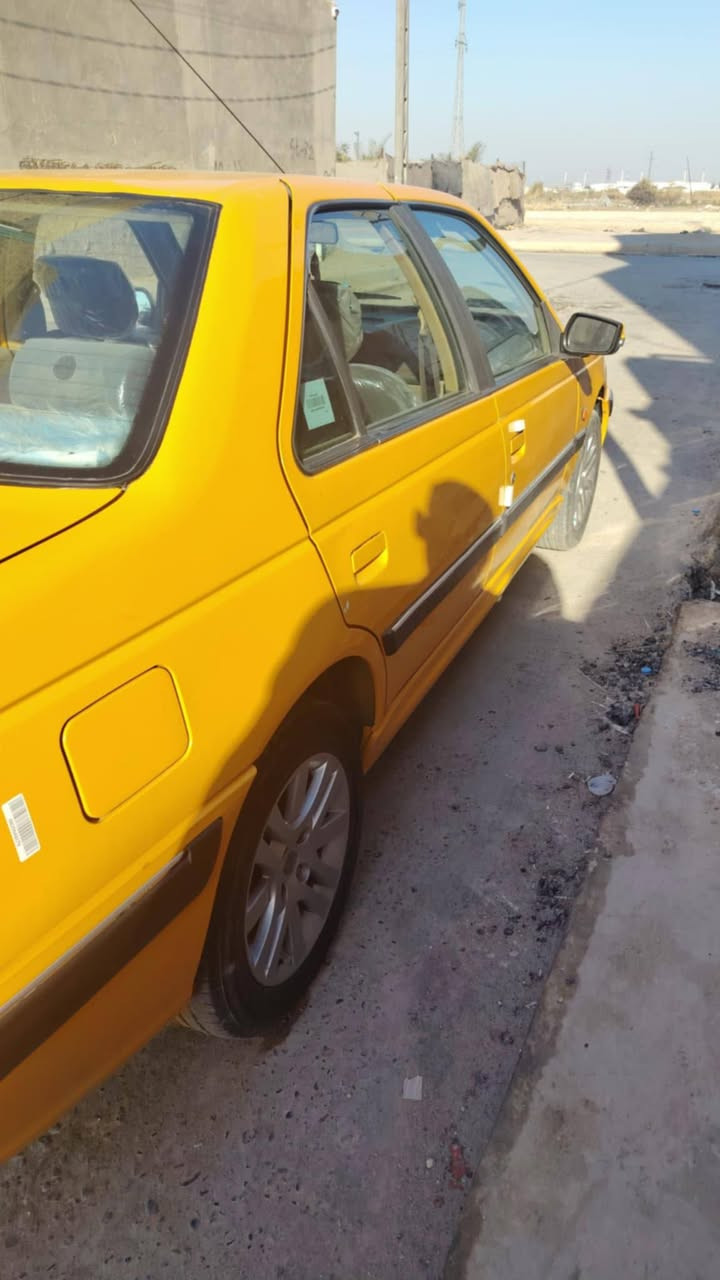 السلام عليكم بيجو مديل 2020
سياره بلادي نضيفه كارتون سياره داخله هزه ورقام جدد شرط التحويل اشوكت متريد ممشتغله السياره بسمي مشروع وطني منضومت غاز 
مكاني ديوانيه   ***********
