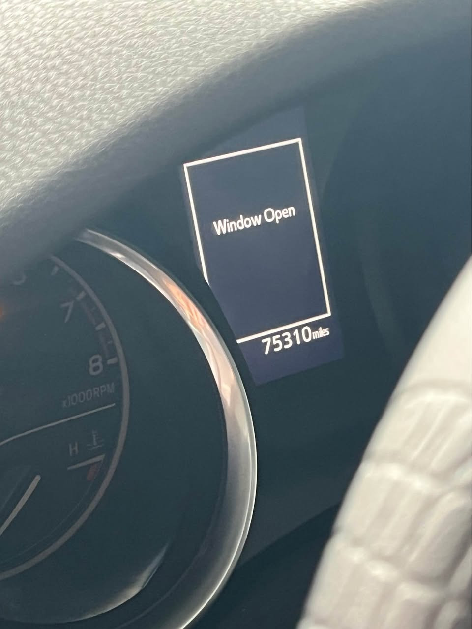 عربي | كوردي 👇

اسم السيارة و نوعها و موديل :كامري le 2018
سعر و مجال :165
غرامة :
عدد سلندر + المحرك حجم المحرك :4 2.5 
عدد الممشة : 75 ميل
مكينة مفتوحة : لا
الكير مفتوح :لا
المكينه بيها نفخ :لا
عدد قطعة الصبخ + امكنها :بوند و جملوغ 
تعديل بارد : لا يوجد
الايربكات : ستيرن فقط 
الشاصي و الدواخل :سليمه
رقم الشاصي  :
تحويل او وكالة :موجود
عنوان : دهوك 
تبديل : لا يوجد
قسط : موجود فقط من داخل دهوك
رقم الهاتف :0️⃣7️⃣5️⃣0️⃣8️⃣5️⃣0️⃣8️⃣4️⃣8️⃣8️⃣

ناڤێ ترومبێلێ و جور و مودێل: كامري LE 2018
بها و مەجال: 165 (وەرقە) و مەجال تێدا هەیە
غەرامە:
عدد سلندر + قەبارێ مەکینێ: 4 سلندر، 2.5
مەشا ترومبێلێ: 75 هزار میل
مەکینا وێ یا ڤەکرییە: نەخێر
گێرێ وێ یێ ڤەکرییە: نەخێر
مەکینە نفخ تێدا هەیە: نەخێر
عددێ پارچێن بویاغکری و جهێن وان: بونێت و چەمەلۆغ
تعدیل بارد: نینە
ئێرباگ: بتنێ یێ ستێرنی
شاسی و ناڤەوە: ساخلەمە و بێ کێشەیە
رەقەم شاسی:
تەحویل یان وەکالە: یا بەرهەڤە
ناڤنیشان: دهۆک
تەبدیل (گوهورین): نینە
قەست: بتنێ ل ناڤ دهۆکێ هەیە
رەقەم تەلەفۆن: 0️⃣7️⃣5️⃣0️⃣8️⃣5️⃣0️⃣8️⃣4️⃣8️⃣8️⃣ دهوك, العراق


**إذا كنت صاحب هذا الإعلان وتريد حذفه لأي سبب، رجاءا أرسل رسالة إلى الدعم الفني**