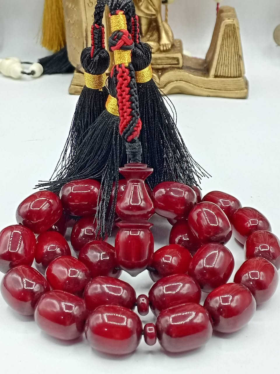 ..قطعة من السندلوس الكرزي شبية الكوربا ..
.. جراخة يدوية بالكامل ..جراخة ماانتكة شاهد وجة بومة

.. نضافة تامة ملمس حرير وصلابة .قطعة خشنة.

..33..خرزة وزن القطعة ..108..غرام ..قياس الخرزة.

..18..ب..14..ملم 

..المهتم يتفضل خاص ويدلل.


**إذا كنت صاحب هذا الإعلان وتريد حذفه لأي سبب، رجاءا أرسل رسالة إلى الدعم الفني**