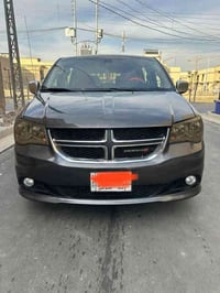 دوج كرفان موديل ٢٠١٩ رقم واسط تبريد ٣ قطع كشن سياحي وبعد بيها هواي موا...