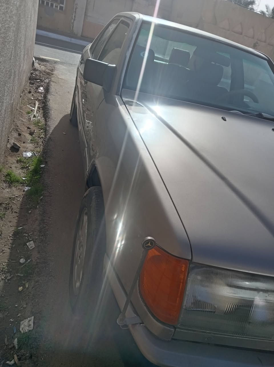 مارسدس دب بلاديه كلها السياره موديل ٩١ رقم كربلاء جديد مصبوغة عام جماليه  السعر ٦٠ وبيها مجال قليل للاستفسار أكثر اتصل *********** غير متواجد ع فيس
