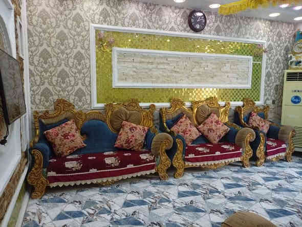 عقار للبيع مساحه ٢٠٠ متر واجهه ١٠ ونزال ٢٠ملحقاته ثلاثة مداخل
طابق الاول استقبال وصاله مطبخ بارد وحار ومنور وصحيات عدد٢ وغرفتين نوم وكراج كبير
 طابق الثاني غرفتين نوم وصالة حمام مشترك كبير وبيتونه كبيره وسطحين
بيت نضيف بناء درجه اولى بناء العقار ٢٠٢٢
خدمات كامله ماء وكهرباء مجاري منطقه هدوة على هيئه تبليط 
موقع العقار البلديات الظباط الثانيه الزراعي مجاور مجمع فدك شارع عشرين
لاستفسار الاتصال على الرقم ***********
