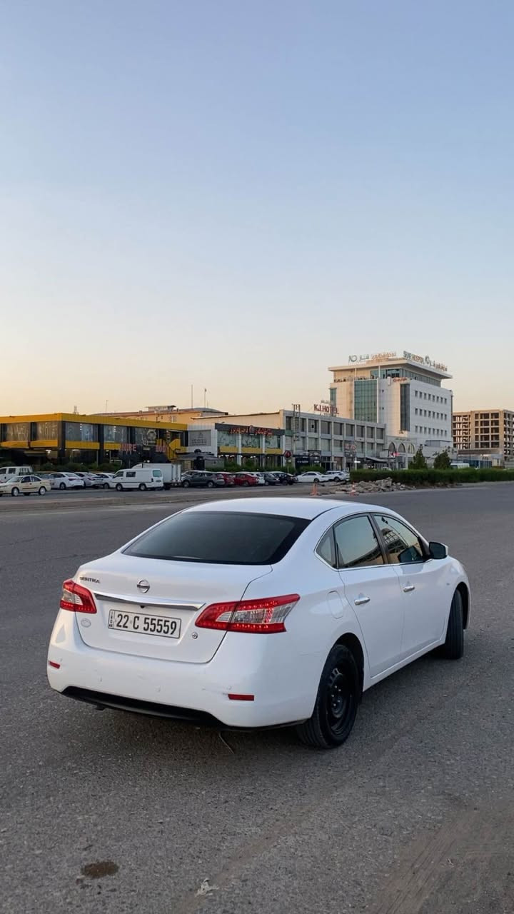 sentra 2019 کلین تایتل خلیجی خاوێن مایتەوە زۆر یەک دەستە ناو زەرد مەکینە گچکە  سەیارەکە گێر مەکینەی نەکرایتەوە دوو جێی گچکە تەحدیلی هەیە دۆسە و دەرکەک کەمەک تەزرەشی هەیە سەنەوی ٢٠٣٠ هەموو شتی نوێە شتەچی زۆر زۆر خاوێنە سحریشی ١٢٣ وەرەقە و کەمەک مجالە  
***********
*********** أربيل, العراق
