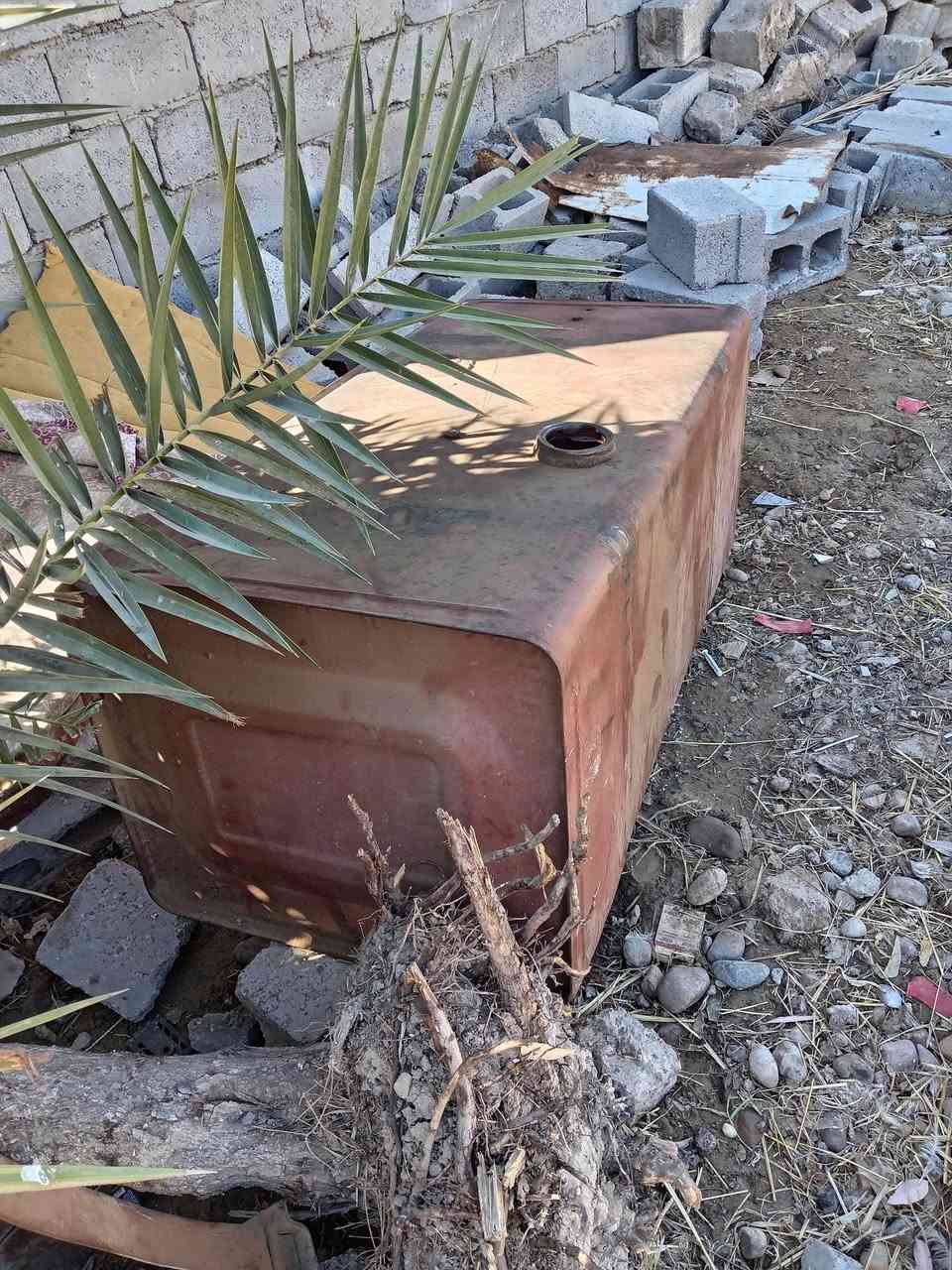 السلام عليكم تانكي بلادي للبيع المكان بغداد ابو غريب ***********
