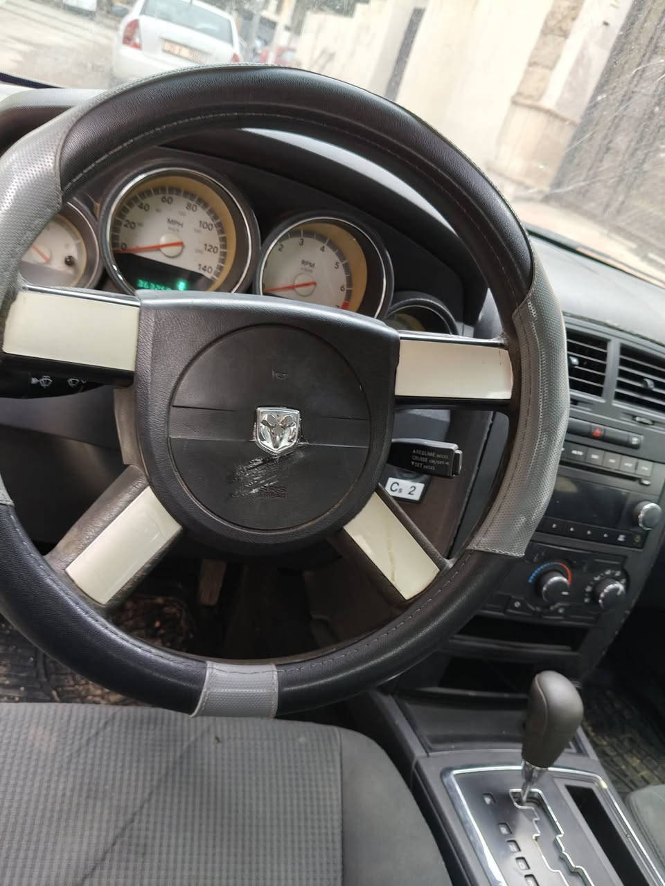 جارجر 2009 بدون صبغ بيهه بارد براس الجامرلغ الامامي رقم اربيل انكليزي سنويه لل 2030 باسم عربي مكينه جديده حاويه صار اسبوع من شديته كير خير من الله صدر امامي خلفي نضيف تخم تاير جديد سعر 125 وبيه مجال 
***********
