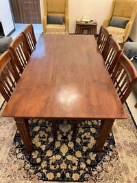 طاولة طعام • ٨ كراسي • خشب اصلي