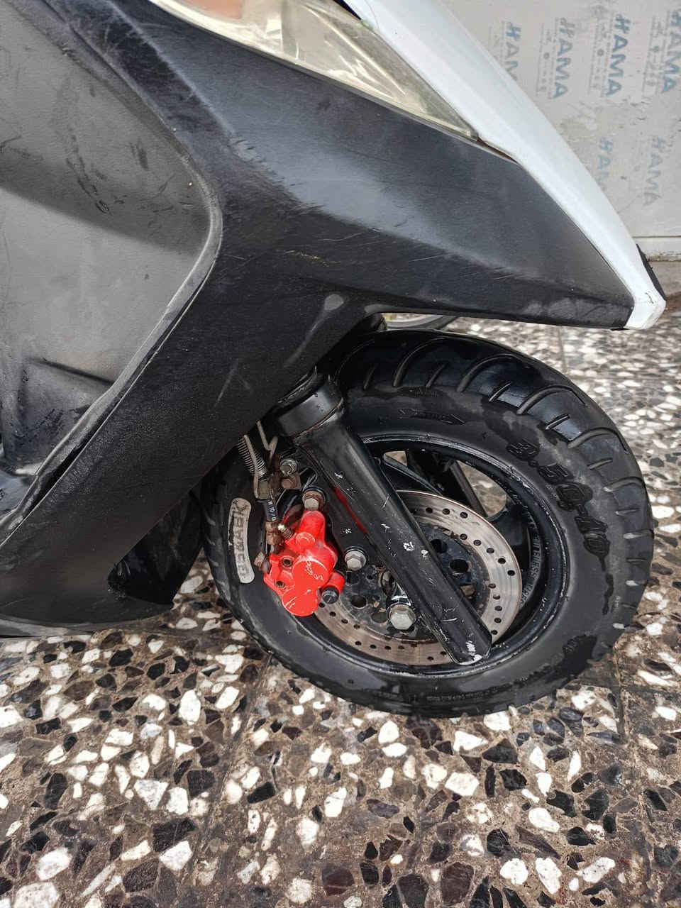 السلام عليكم شباب دراجة ماكس ثعلب للبيع دراجه نضيفة مال بيت مجفت غراض اصليه بوشة رياضي وكلج رياضي السعر 450؛وبيها مجال للشراي مكاني الحريه شارع 30


**إذا كنت صاحب هذا الإعلان وتريد حذفه لأي سبب، رجاءا أرسل رسالة إلى الدعم الفني**