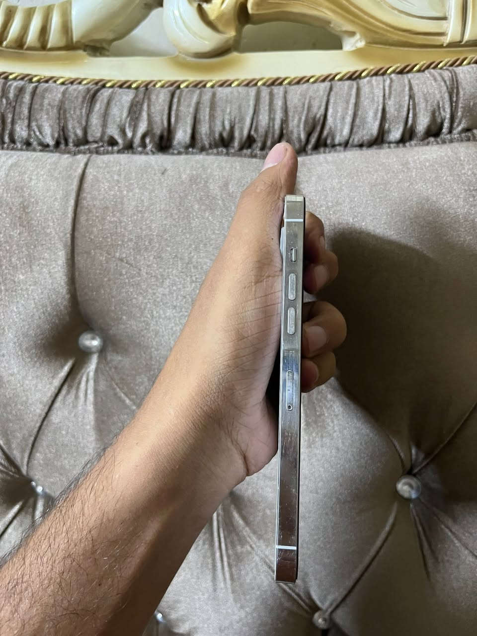 ايفون 14برو ماكس وتر بروڤ ممفتوح نهائيًا ذاكره 256 بطاريه 85 مآبي شخطه وحده دبل سيم كارت بس مكان سيم كارت ميشتغل مرات يشتغل مادري شنو سبب يتفرمت عادي طبيعي سعره 680 بيه مجال بسيط حك جيه ماكو هيج سعر الله شاهد مستعجل على بيعته بغداد *********** واتس فقط
