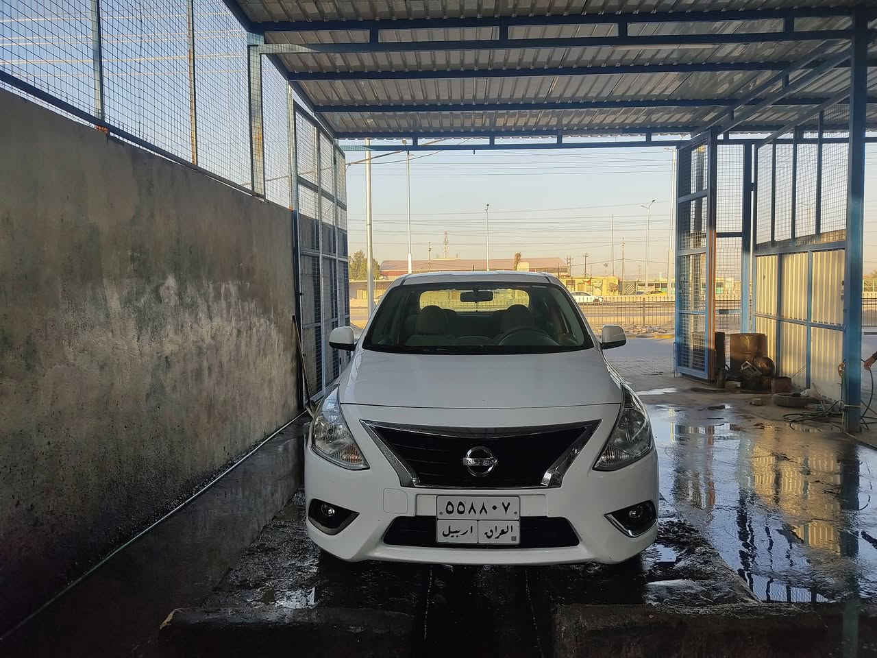 السلام عليكم
نيسان صني هندي  موديل 20 مكفولة من الصبغ كفالة عامه بيه طعجه بصيطه بالجاملغ الامامي جهة اليمين فقط على حالة الوكاله ماشيه 50الف كلشي بيه بحالة الوكاله بسم شركة محمود رشيد وكاله أو تحويل مضمون السعر ١٠٥ وبيه مجال قليل *********** النجف الاشرف ناحية الرضوية الثالثه قرب مطعم العراق
