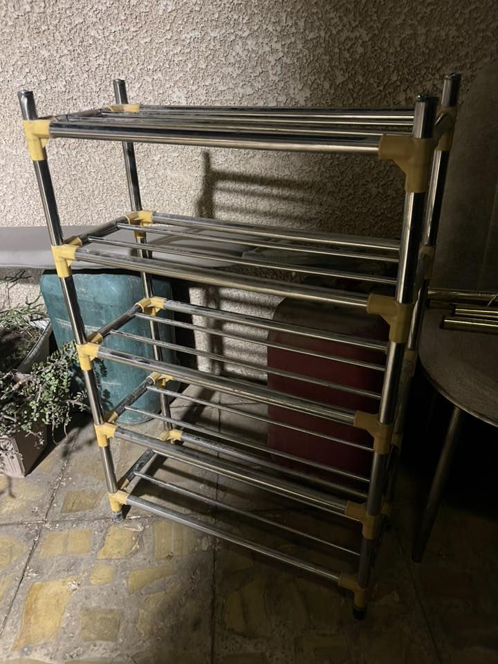 للبيع نظيفات
سنك مرمر +المنيوم 

جزامة خشب 

ميز خشب + ٣ كراسي 

جزامة خفيفة 

***********
