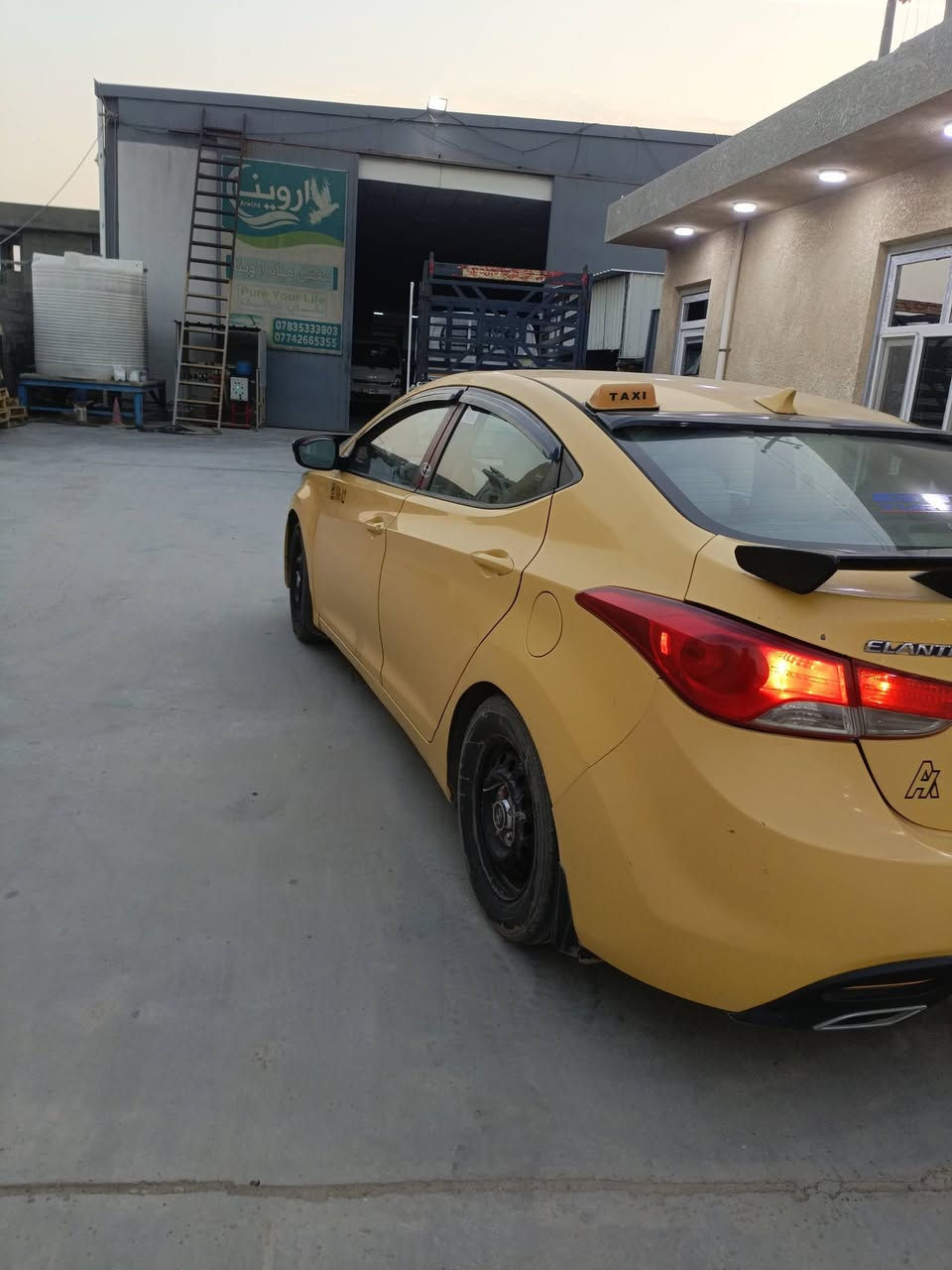 النترا موديل 13رقم بغداد باسمي ضرره جاملغ وبنيد بدون دواخل امريكي مواصفات فتحه كشن كهربا هيتر كشن كامره دواره تحكم استيرن وبعد بيها مواصفات تخم تاير كير ومحرك كفاله سعر 105وبيه مجال *********** مكاني الديوانيه
