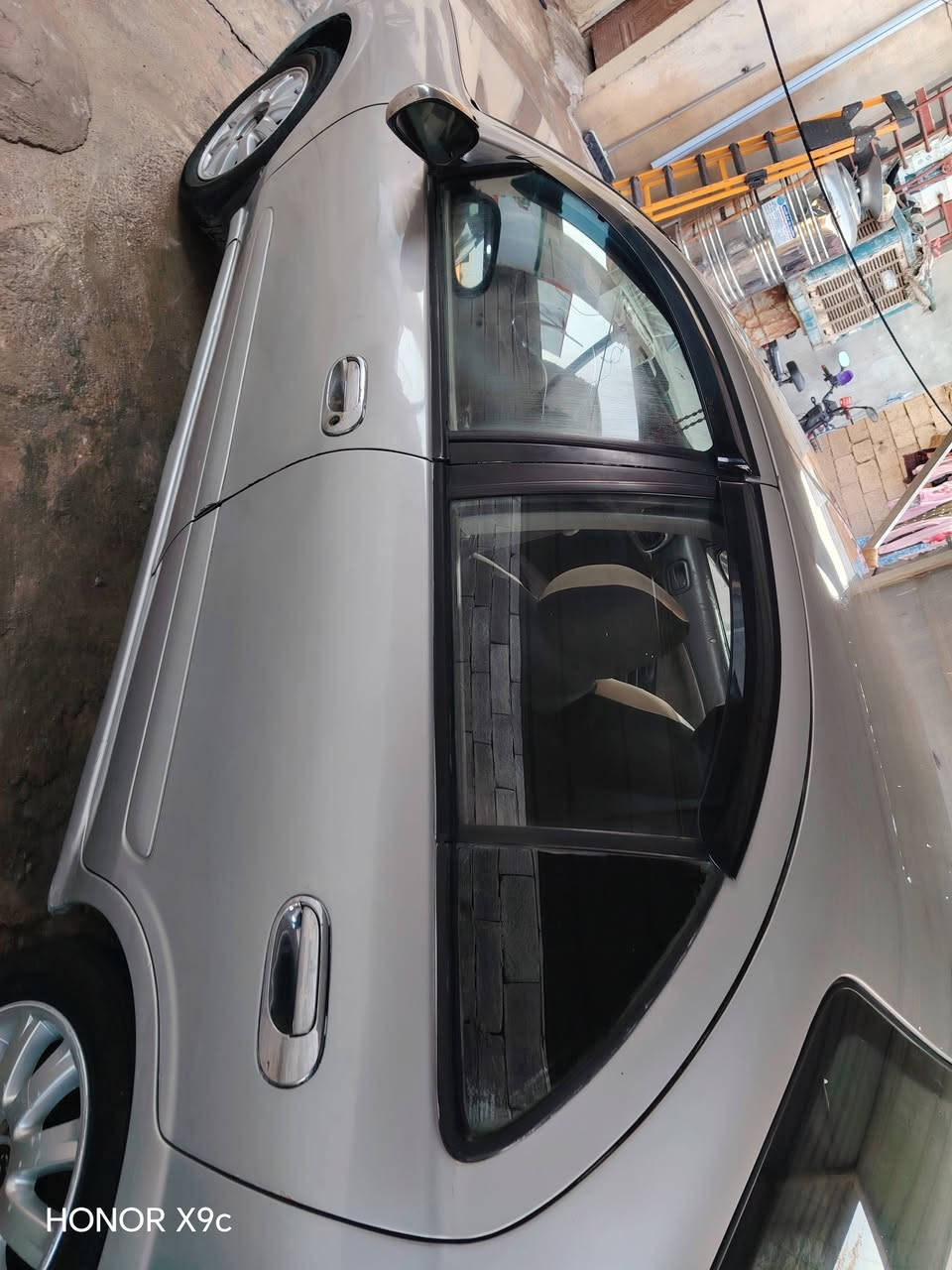 سلام عليكم سياره البيع نيسان سني موديل 2000 سعرها ٥٨ ***********
