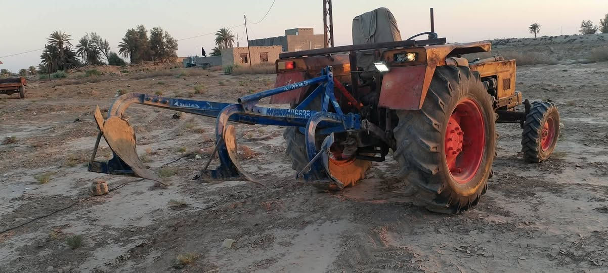 مكينه عنتر للبيع موديل 81 رقم وسنويه إنكليزي واسط مكينه مكفولة كفاله عامه من كل شيء بور بريك نكره سلف وياهه فدان حامد خميسيه جديد ماكارب سعر 5600 بيه مجال للشري بي خير ويدلل *********** مكان بابل الطليعه
