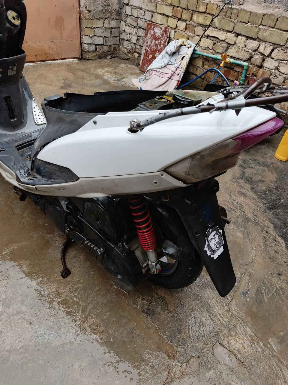 سلام عليكم درجة ماكس منغولي شغالة مية بل مية شرط هندر واحد الدراجة ما متعبينهة بس اروح بيهة للدوام وارجع الكمالية ورة السوق حي الامل للتواصل *********** وتساب السعر 300الف و بيهة مجال للطيبين
