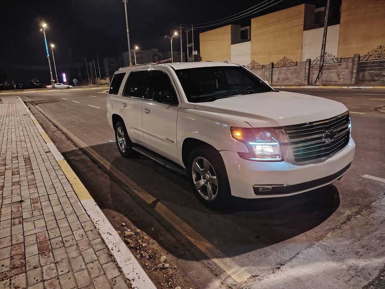 السلام عليكم تاهو موديل ٢٠١٧ دخول جديد كتاب ضباط للبيع فقط  للاستفسار ***********
