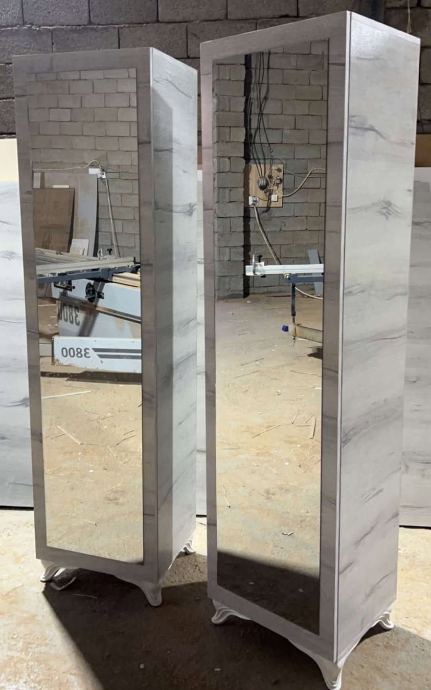 ميز كاشير عدد ١
مراية مع خزن داخلي عدد ٢
رفوف عدد ١٢
الواح خشبية ستاند جداري للاحذية عدد ٤
 
السعر المطلوب 550,000 فقططط .
مكاني بغداد الكرخ نقل وتوصيل غير متوفر
البيع شامل كل شي


**إذا كنت صاحب هذا الإعلان وتريد حذفه لأي سبب، رجاءا أرسل رسالة إلى الدعم الفني**