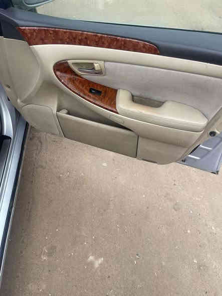 السلام عليكم شاهينه موديل ٢٠٠٥ رقم بصرة دولي سنويه القايه ٢٨ راعيه يمي بسفوان صديقي سياره مكفوله من الكص ونغل والعيب الشرعي بيه كتاب فحص من لمندلاولي سياره فول عدا افتحه  دواخل بيجي مخمل وجلد كأمره بلاد  مكينه وكير وحداديه بالكارتون السعر ١٣٠ للبيع أو مراوس اخوان لا تكلي شنو بيه كتاب فحص موجود /***********  مكاني البصرة سفوان
