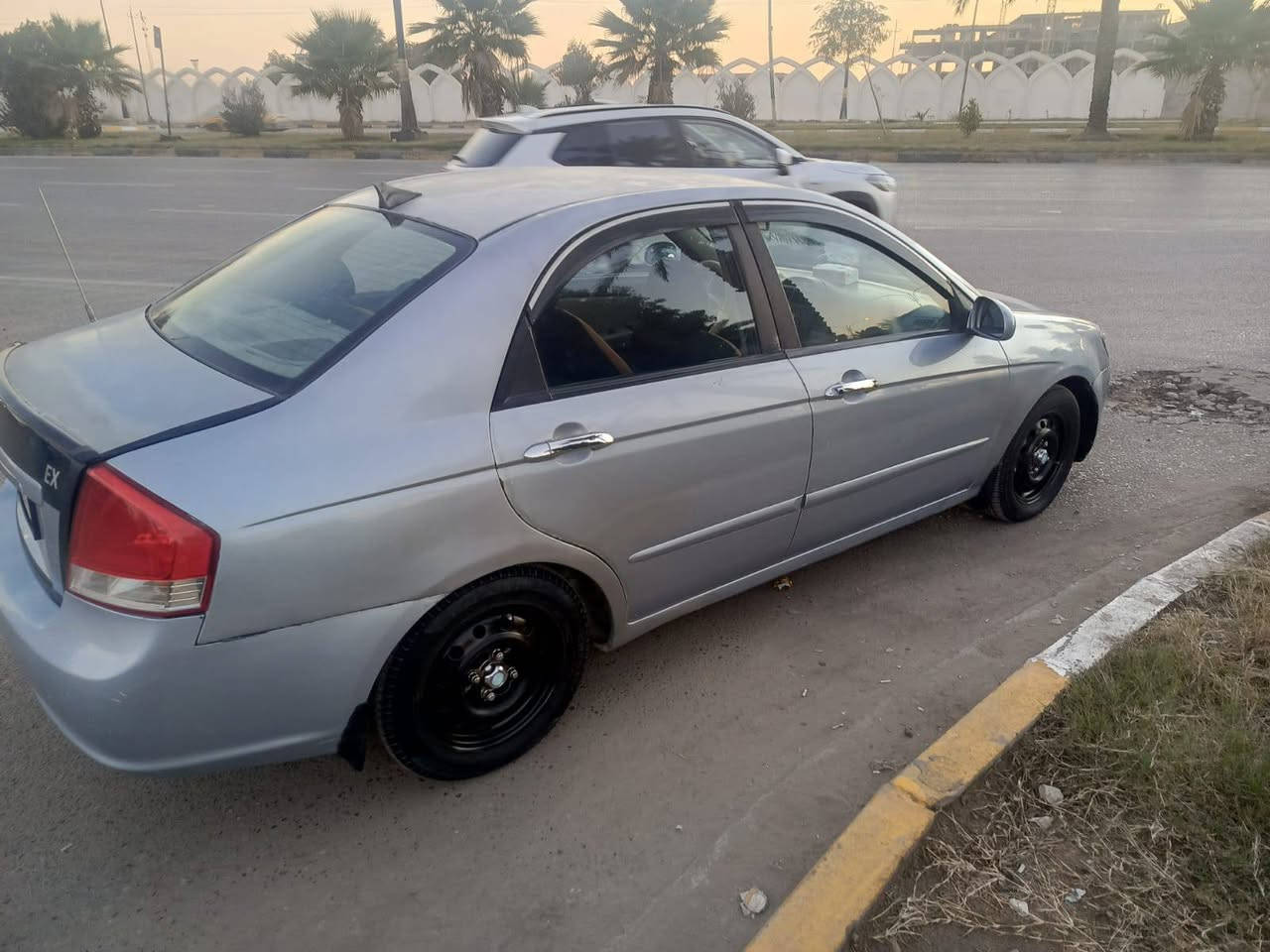 السلام عليكم كيه سبكتره 2008واد امريكي السياره بيهه صبغ حزام للجماليه وحادثهه جاملغ الامامي من امريكه ولغد مليوح شويه يم دبه الزراكات السياره كير مكينه حداديه تخم تاير تبريد تتفهه كهربائيات كله شغاله مكينه2000 السعر 73 وبيهه مجال شي بسيط علمود الجيه السياره باسمي رقم بغداد مشروع وطني العنوان كربلاء ما متواجد عالفيس الاتصال فقط رقم الهاتف
***********
