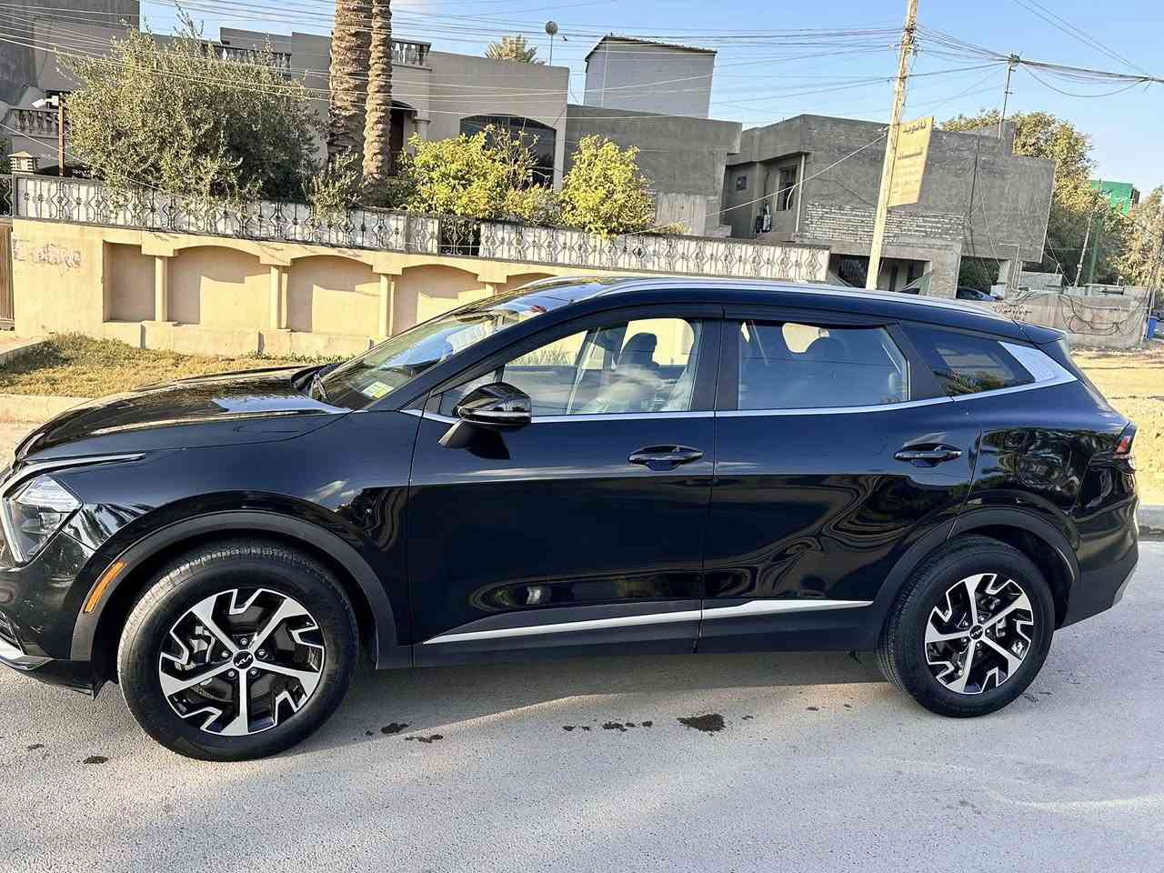 السلام عليكم 
سبورتج موديل 2023 وارد امريكي حجم لارج فئة 4X المواصفات بيها فول عدا بانوراما
سيارة جديده ماشيه  42 الف محرك ٢٥٠٠ بانزين گير ٨ نمر  مكفولات بلاديات

المواصفات:

١. مكينه 2500 بانزين

٢. كشنات جلد رياضي

٤. بصمة ابواب وتشغيل وجنطة

٥. فور ويل

٦. تشغيل عن بعد

٧. كراسي كهرباء

٨. تدفئة كشنات 

٩. ستيرن تدفئة وجلد خياط

١١. لايت اوتو

١٢. اطفاء ذاتي

١٣. نزول منحدرات

١٤. مانع تزحلق

١٥. انظمة قيادة عدد ٤

١٦. بلوجكترات

١٧. كامره خلفيه

١٨. شاشة كبيره متصله وشاشة تبريد متغيره

١٩. عدادات ديجيتال

٢٠. شحن موبايل امامي وبالكشنات الخلفيه

٢١. آبل كار بلي واندرويد وكافة الخدمات

٢٢. شحن وايرليس

٢٣. انارة داخليه لمس

٢٤. لايت زينون عالي وناصي 

٢٥. حساسات خلفيه اماميه

٢٦. رادارات جانبيه اماميه خلفيه

٢٧. ويل ١٩

٢٨. توقف ذاتي

٢٩. هاند بريك دگمة

بيها ايرباك درگة طاك وراجع سستم

السياره جديده وجاهزه من كل الجوانب

رقم اربيل الجديد بأسم شركة ضمان التحويل 

 مكان السياره بغداد  الدورة

السعر 183 ومجال للتفاوض

للاتصال 

***********

او على الماسنجر خاص
